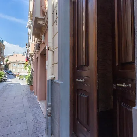 Via Sulis 61 *